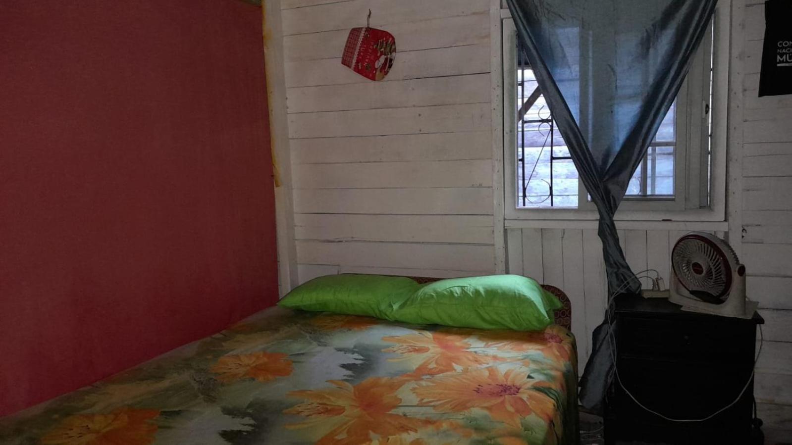 Hostal Cafe Axel Bocas del Toro Exteriér fotografie