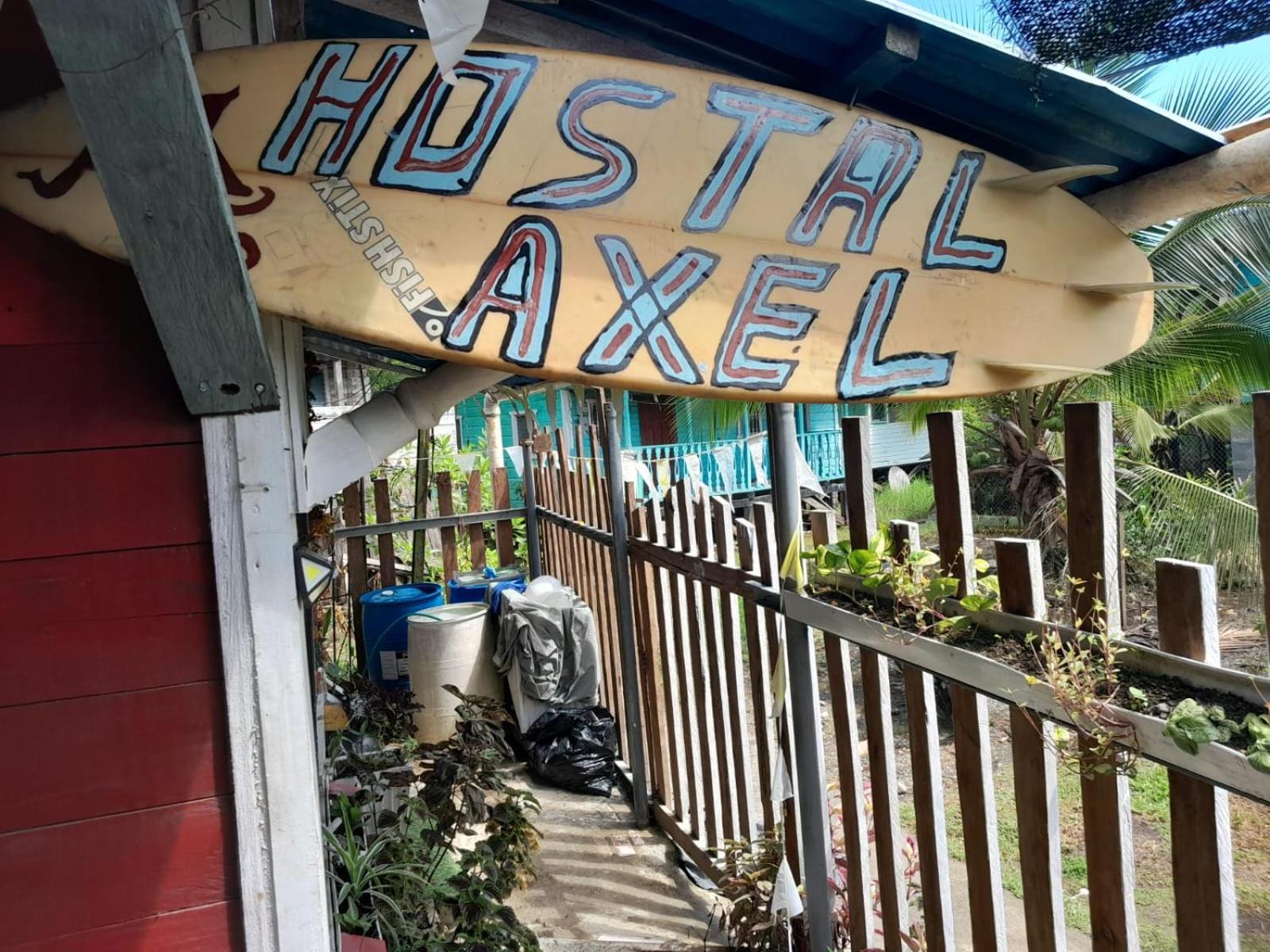 Hostal Cafe Axel Bocas del Toro Exteriér fotografie